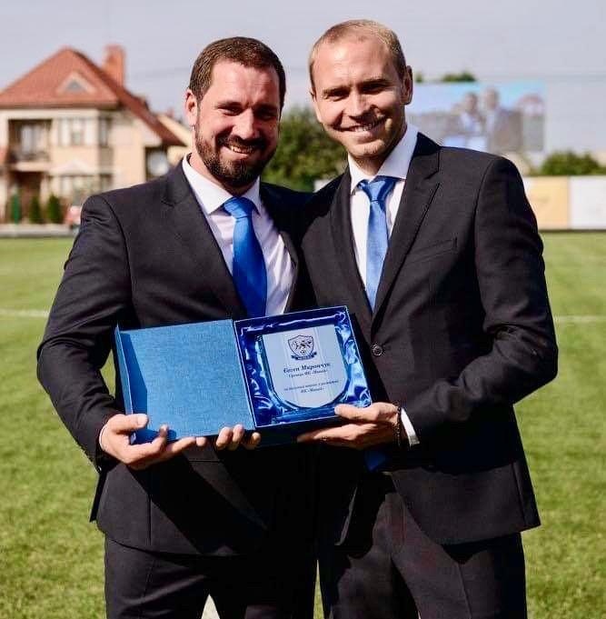 Валерій Пересоляк на фото зліва